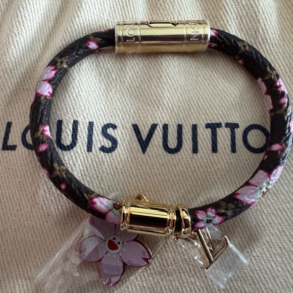 Louis Vuitton Murakami Cherry Blossom bracelet NWT - Picture 1 of 4